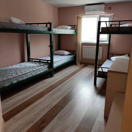Hostel Mandarin Актау Екстериор снимка