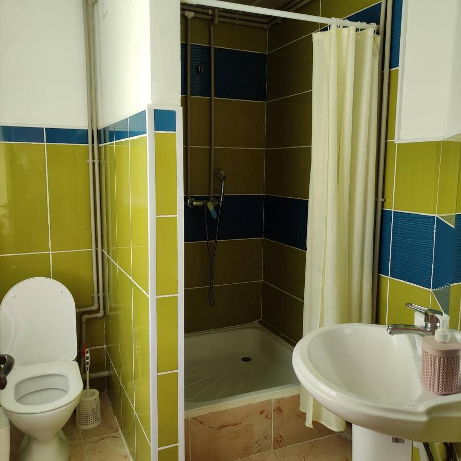 Hostel Mandarin Актау Екстериор снимка